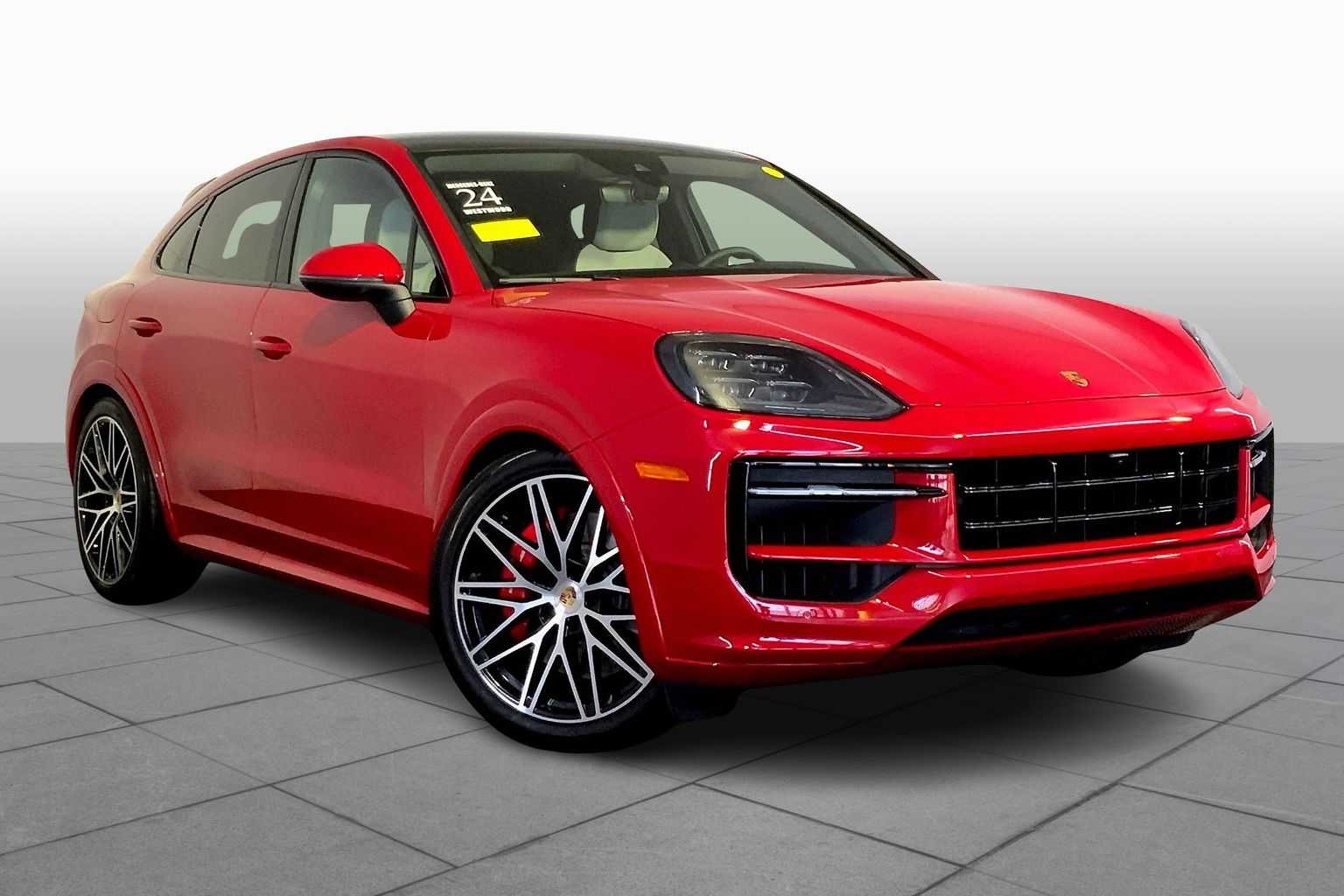 2024 Porsche Cayenne S Coupe photo 2