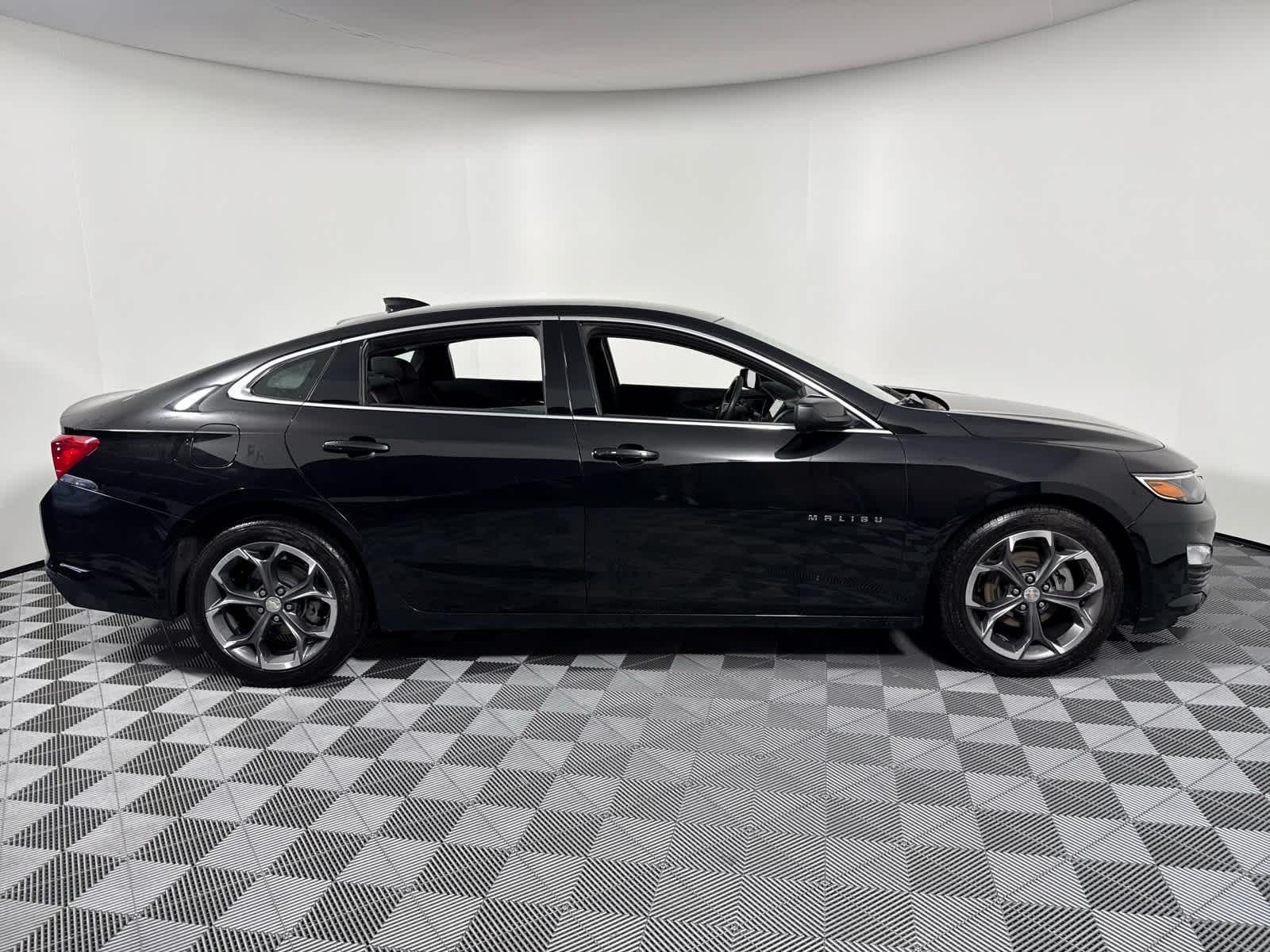 2023 Chevrolet Malibu 1LT photo 7