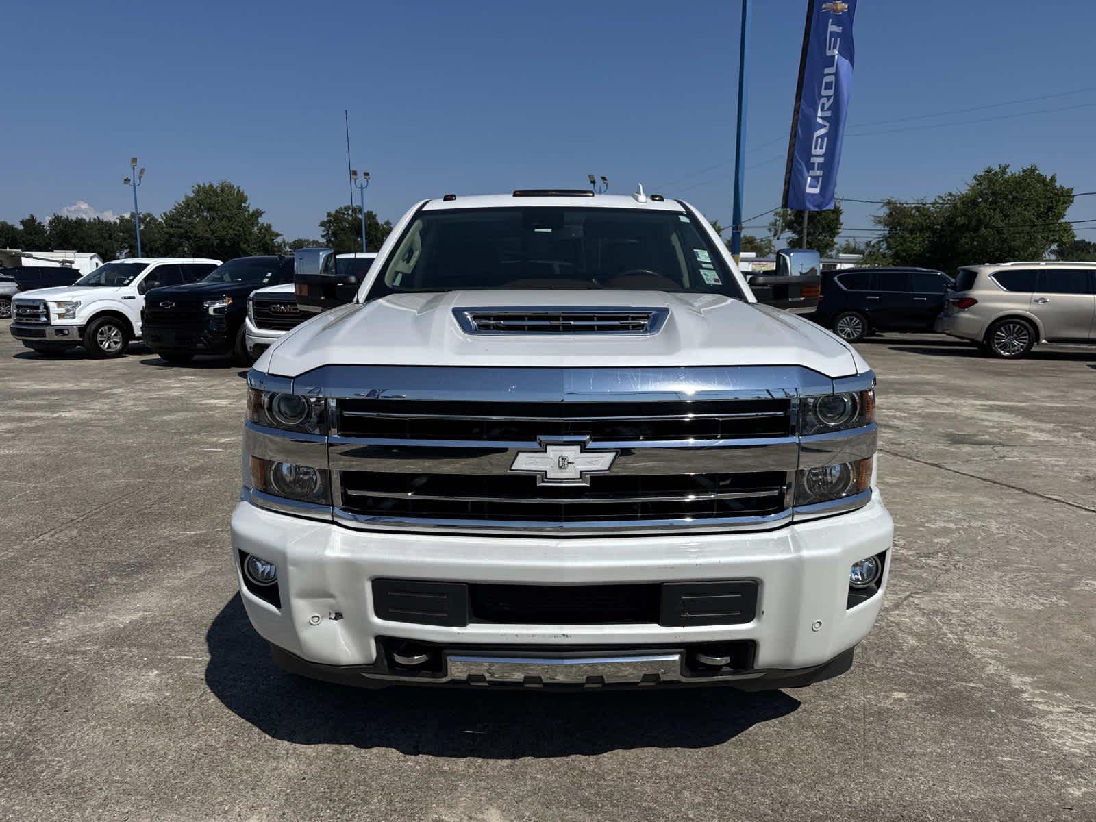 2019 Chevrolet Silverado High Country photo 4