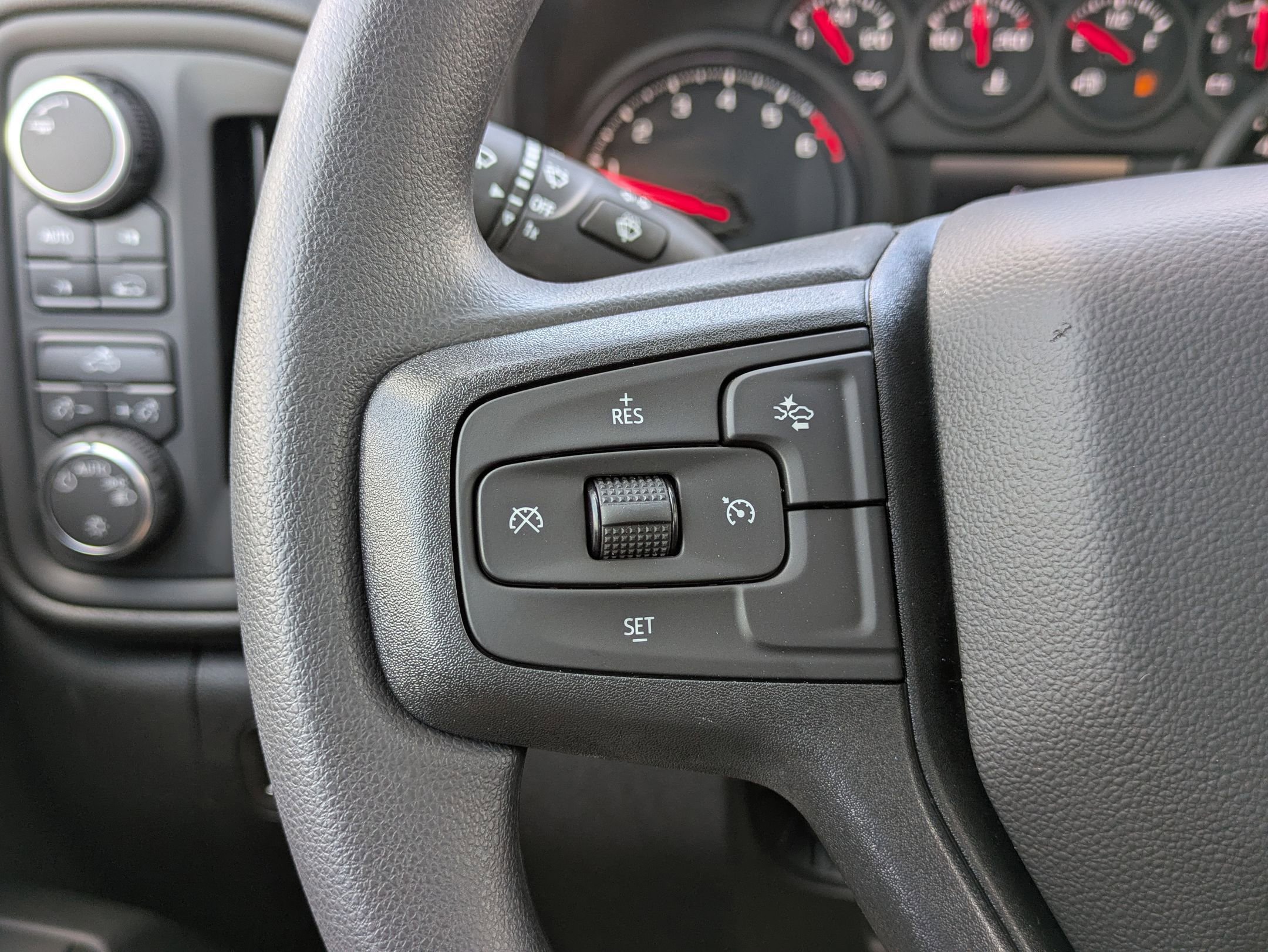 2026 Chevrolet Silverado Custom photo 22