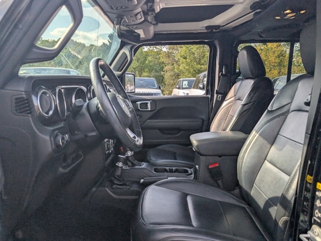 2022 Jeep Wrangler Unlimited Sahara photo 12