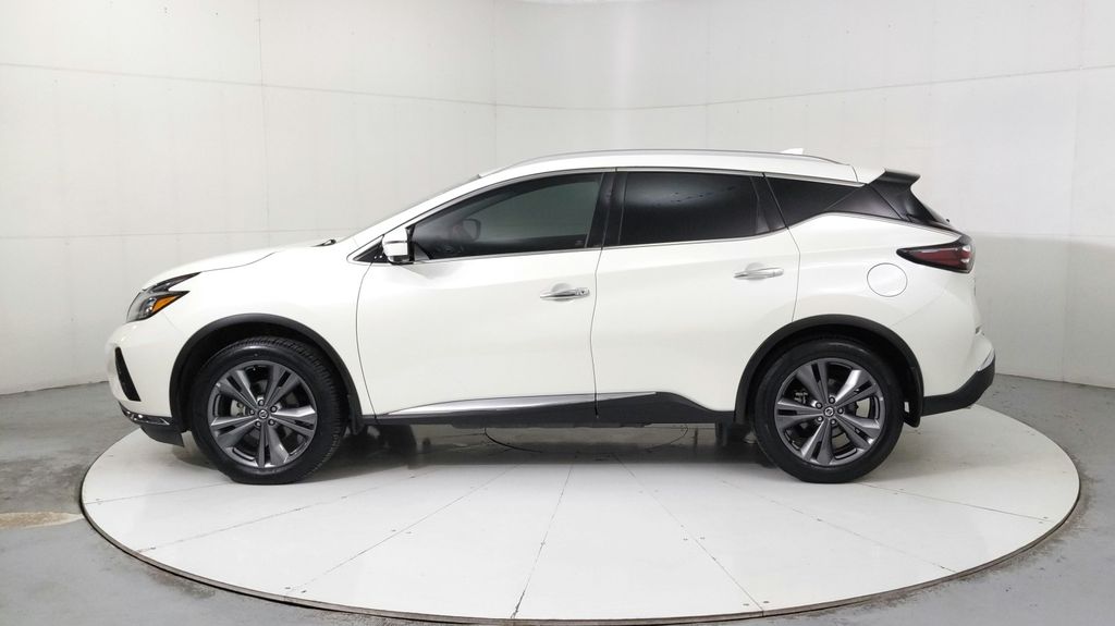 2022 Nissan Murano Platinum photo 2