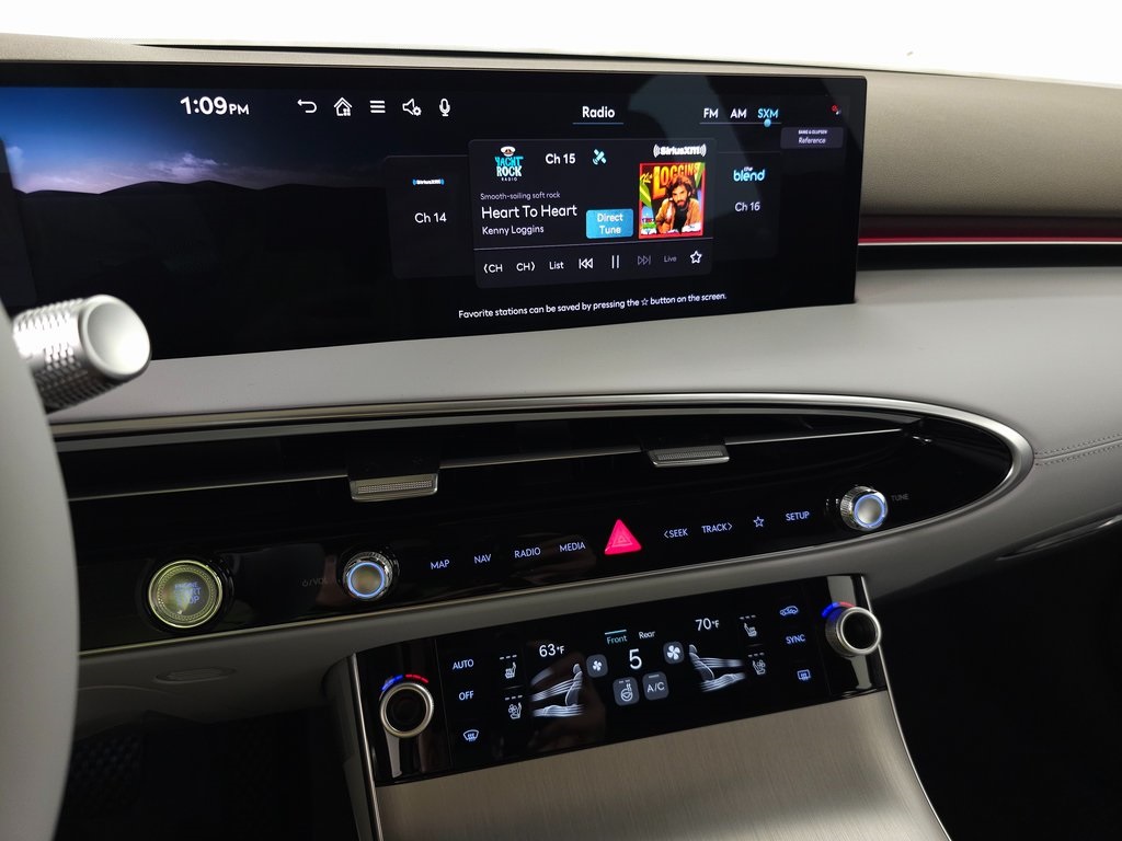 2026 Genesis GV70 2.5T Advanced photo 16