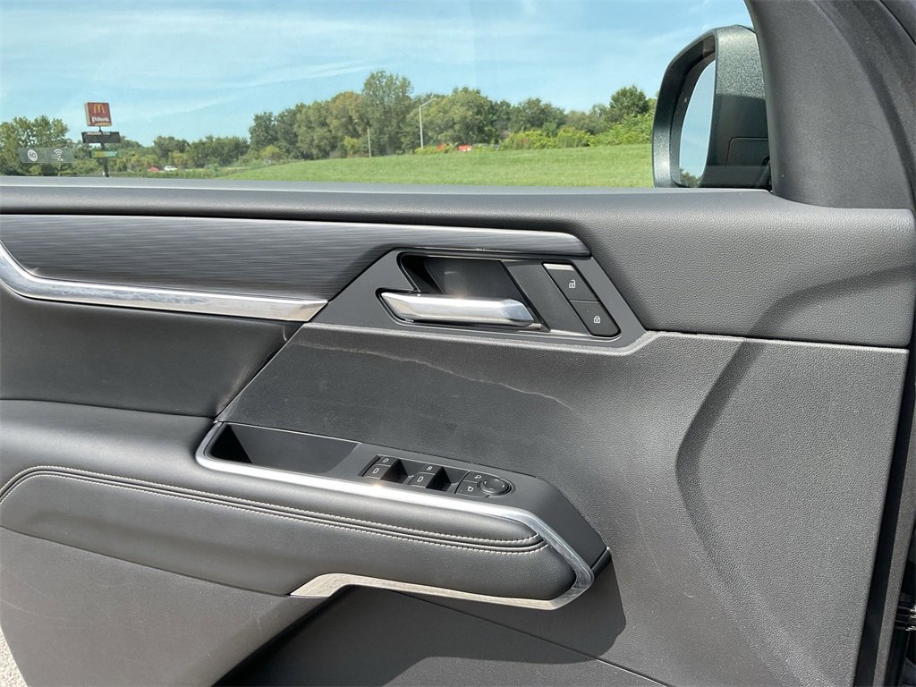 2025 Gmc Acadia Elevation photo 13