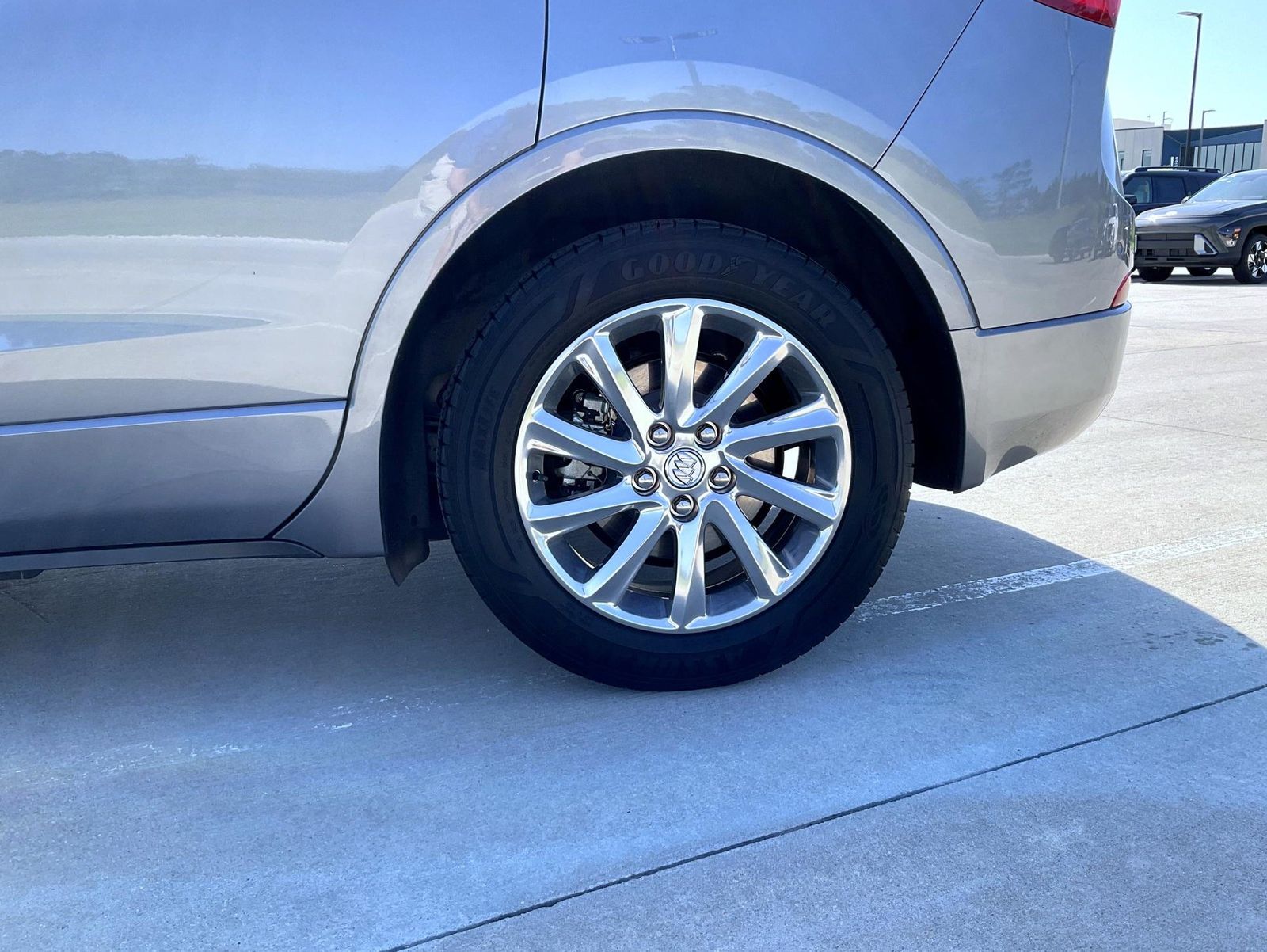 2019 Buick Envision Essence photo 23
