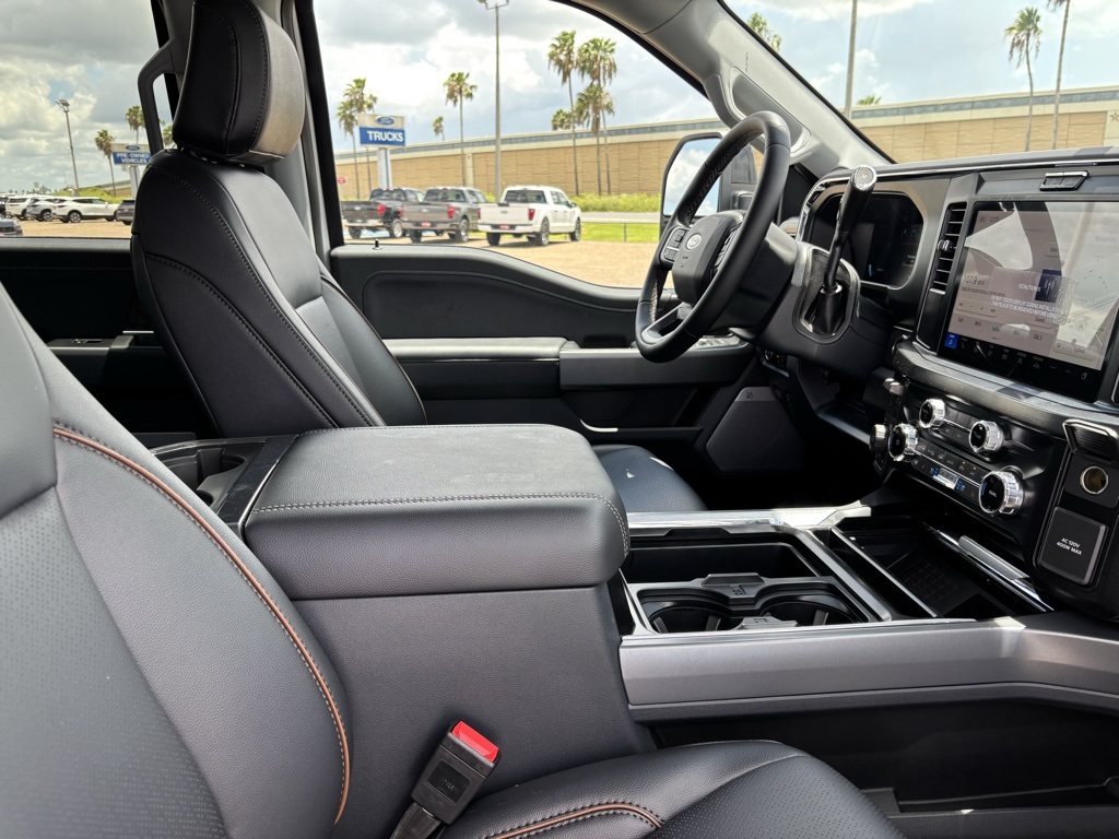 2025 Ford F-250 Lariat photo 20