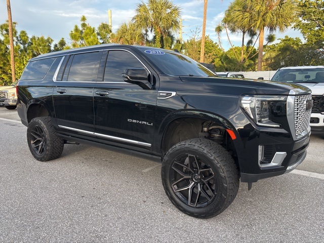 2021 GMC Yukon XL Denali's photo