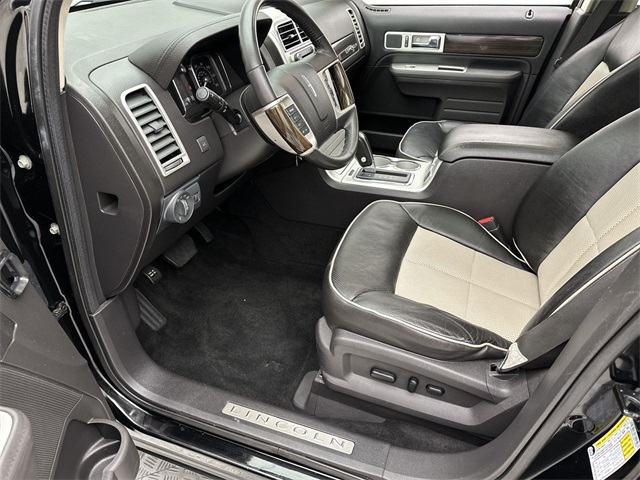 2009 Lincoln MKX Base photo 3