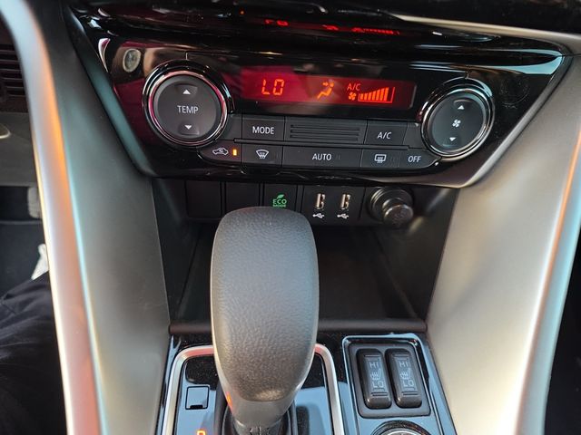 2025 Mitsubishi Eclipse Cross LE photo 20