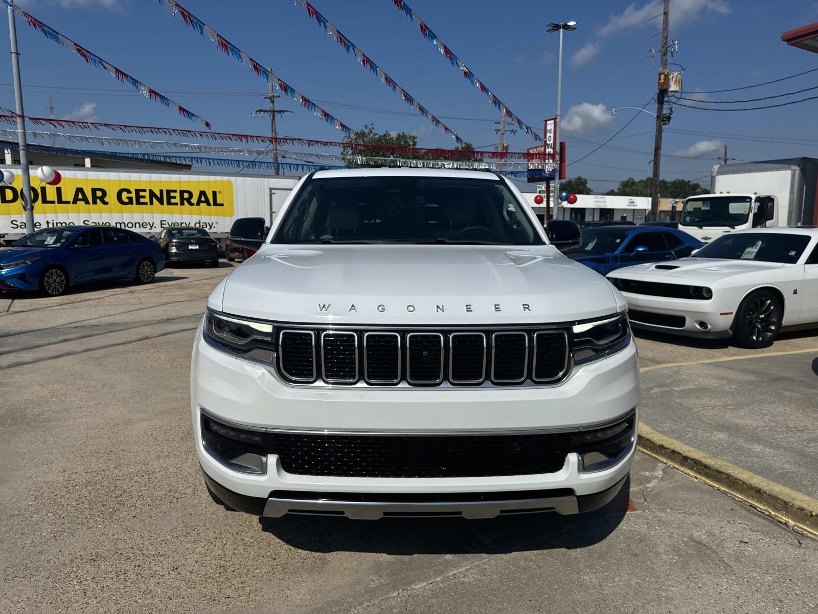 2023 Jeep Wagoneer Series III photo 2