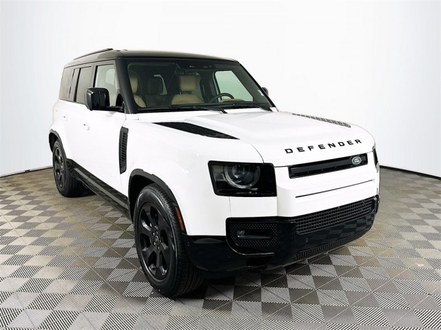 2025 Land Rover Defender 110 X-Dynamic SE
