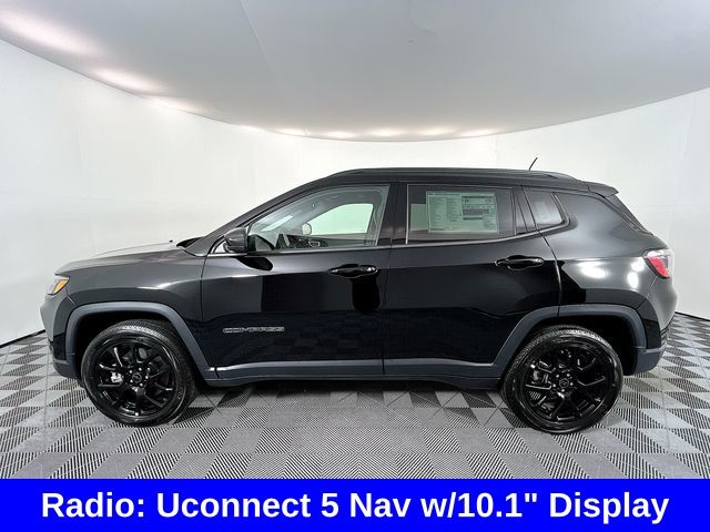 2026 Jeep Compass Latitude Altitude photo 3