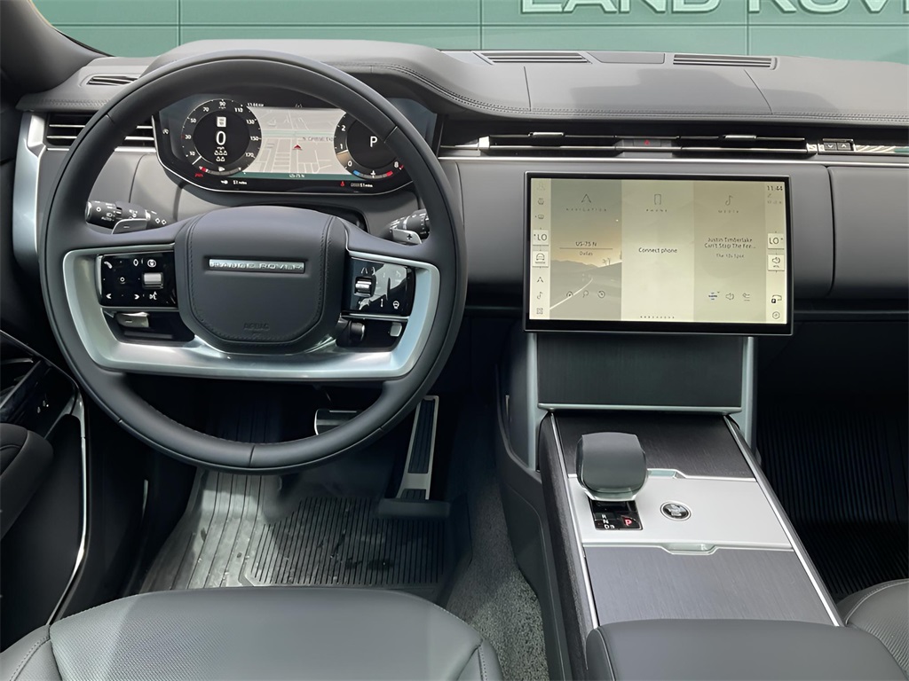 2025 Land Rover Range Rover SE photo 19