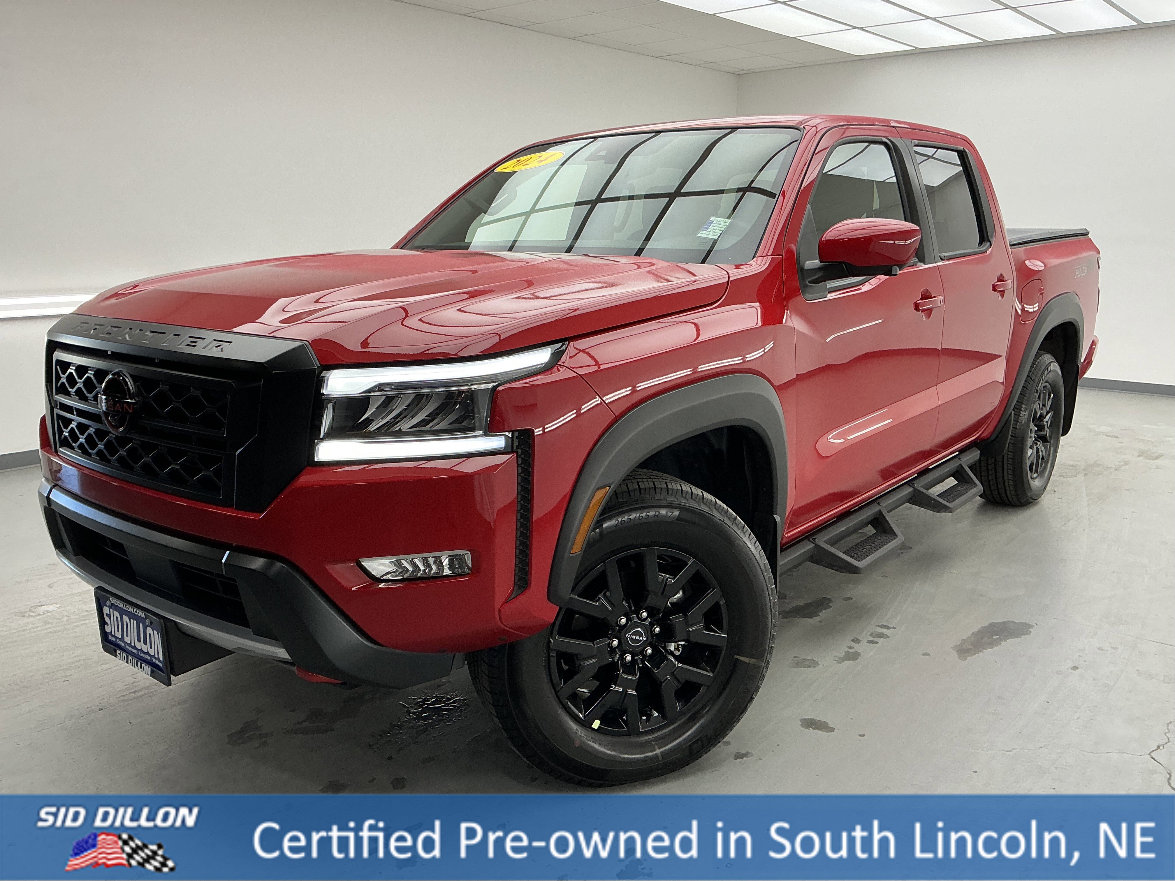 2024 Nissan Frontier PRO-4X's photo