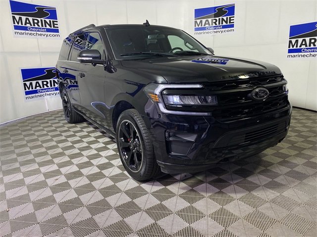 2023 Ford Expedition Limited's photo