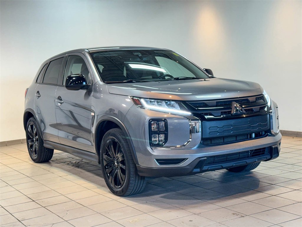 2022 Mitsubishi Outlander Sport LE photo 3