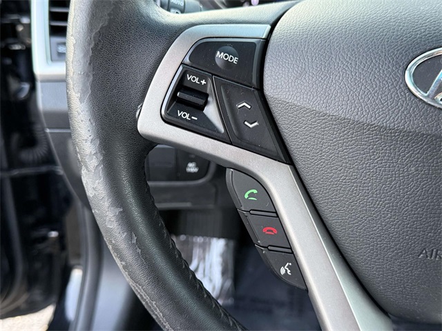 2012 Hyundai Veloster Base photo 21