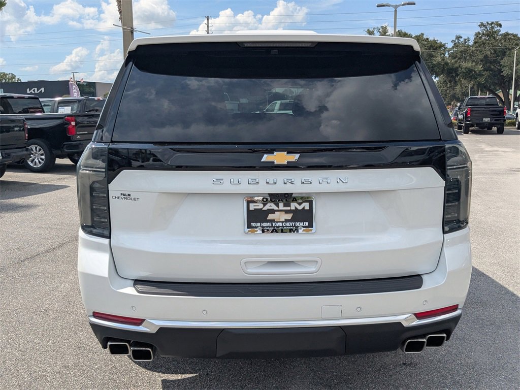 2025 Chevrolet Suburban High Country photo 3
