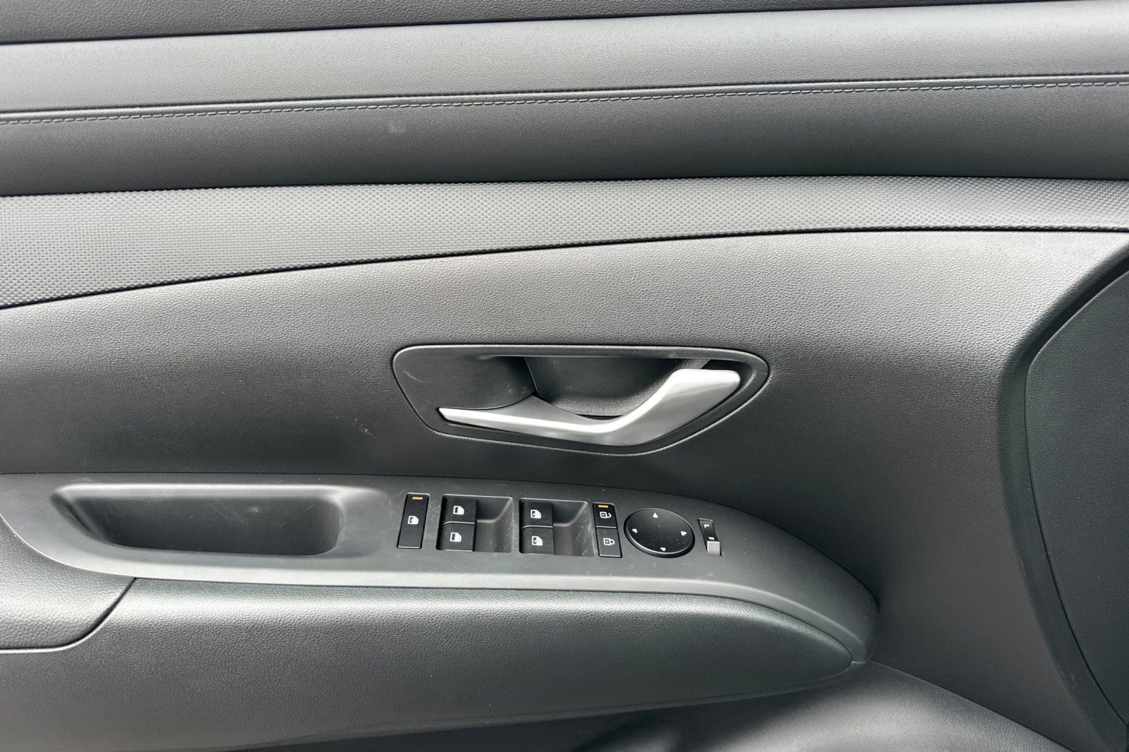 2025 Hyundai Tucson SEL photo 9