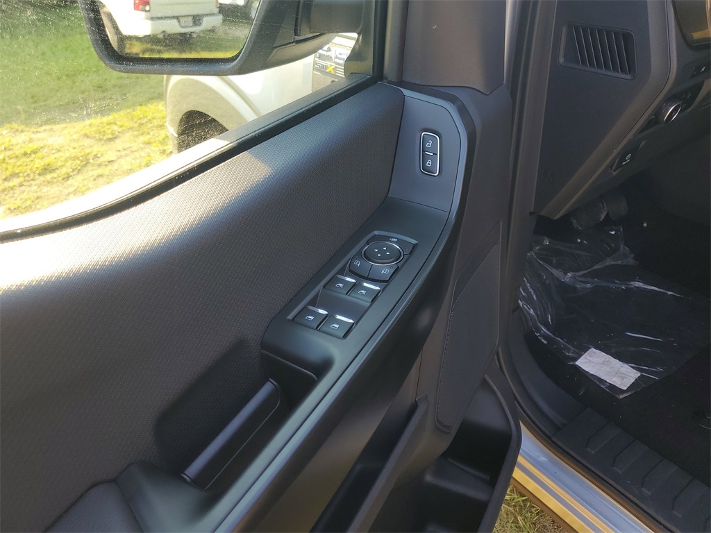 2025 Ford F-150 STX photo 6