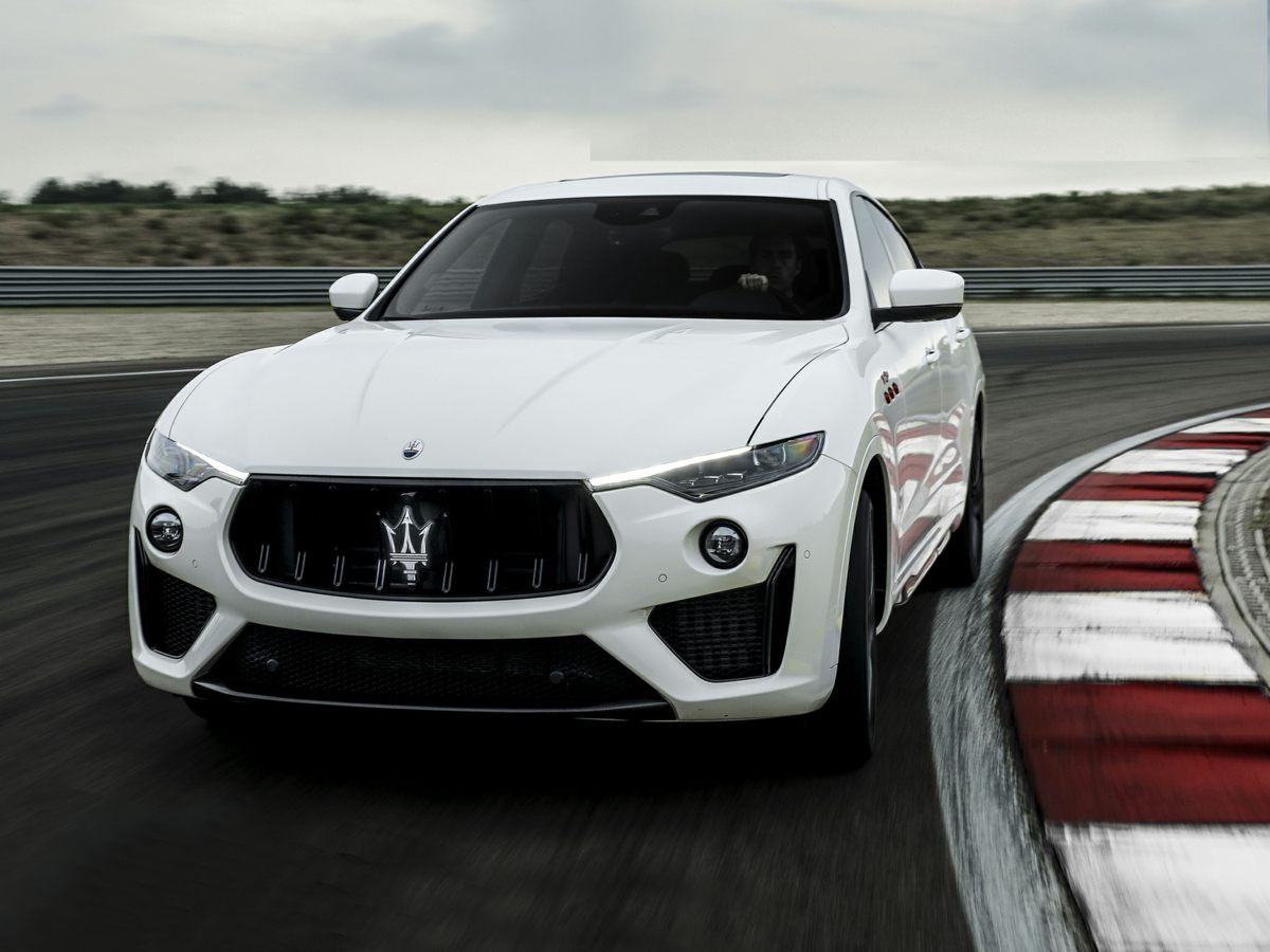 2021 Maserati Levante Base's photo