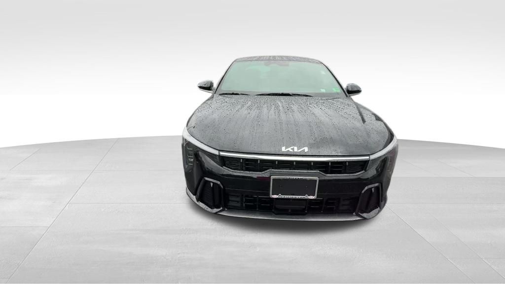 2025 Kia K4 GT-Line photo 9