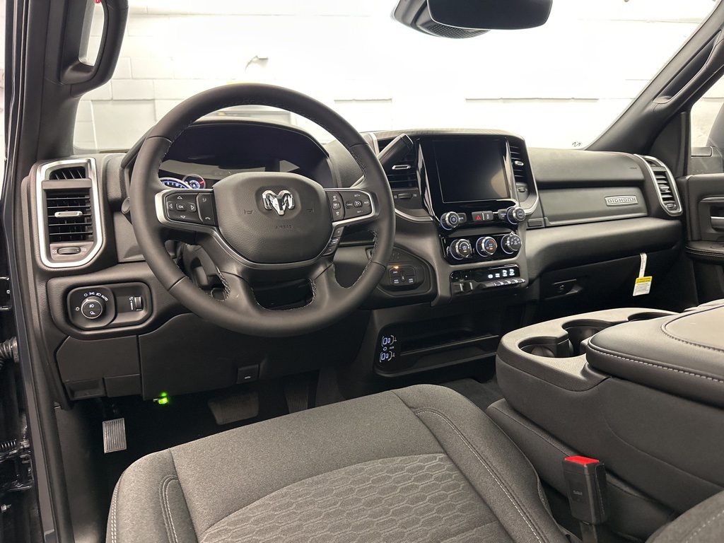 2025 Ram 2500 Big Horn photo 11
