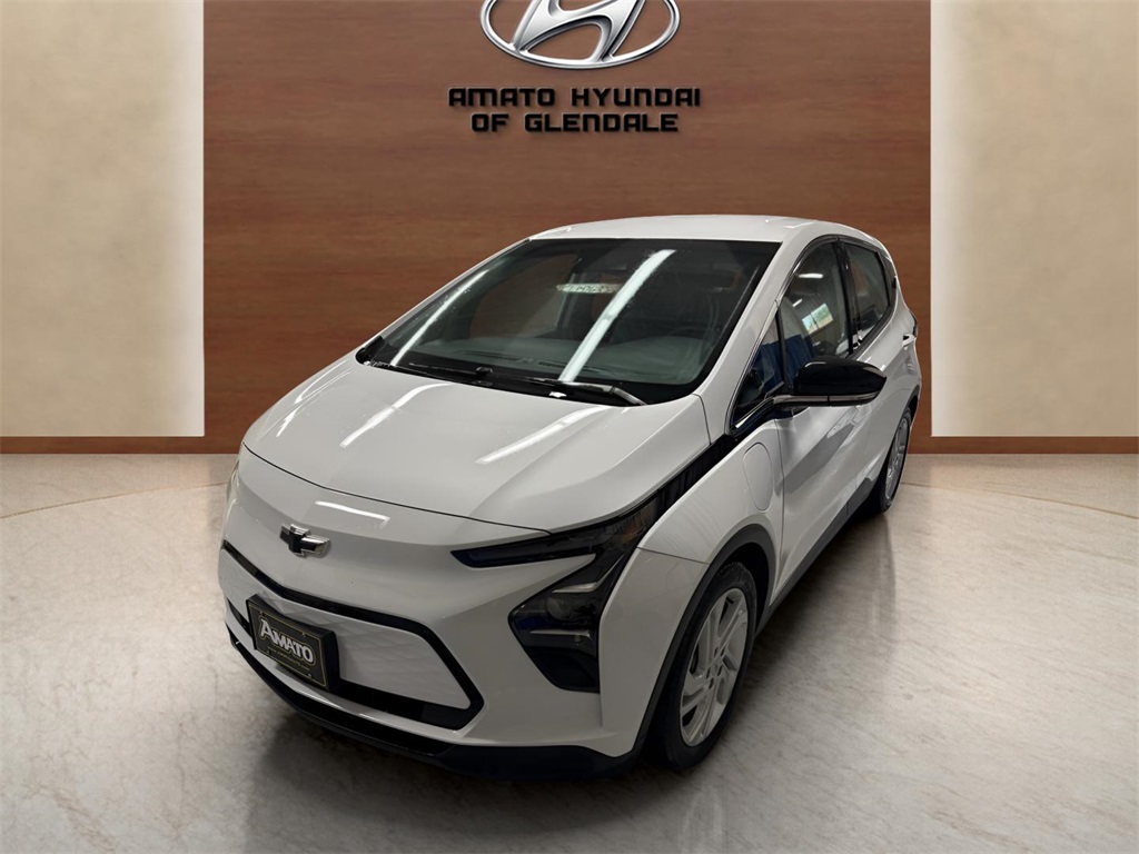 Used 2023 Chevrolet Bolt EV LT with VIN 1G1FW6S05P4196540 for sale in Glendale, WI