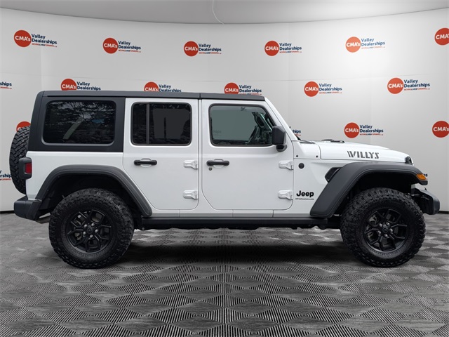 2024 Jeep Wrangler Willys photo 4