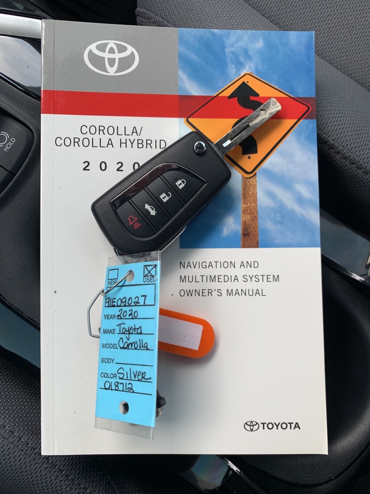 2020 Toyota Corolla SE photo 25
