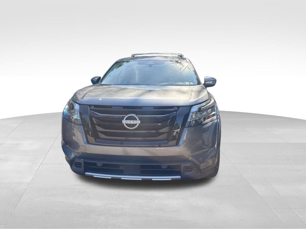 2024 Nissan Pathfinder SL photo 4