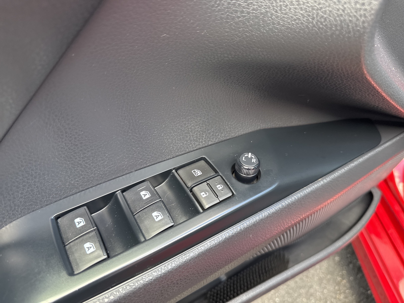 2019 Toyota Camry SE photo 23