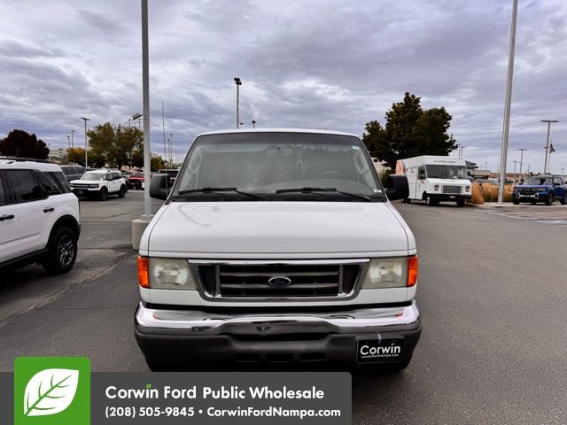 2005 Ford Econoline Van