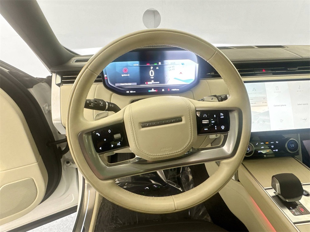 2023 Land Rover Range Rover SE photo 11