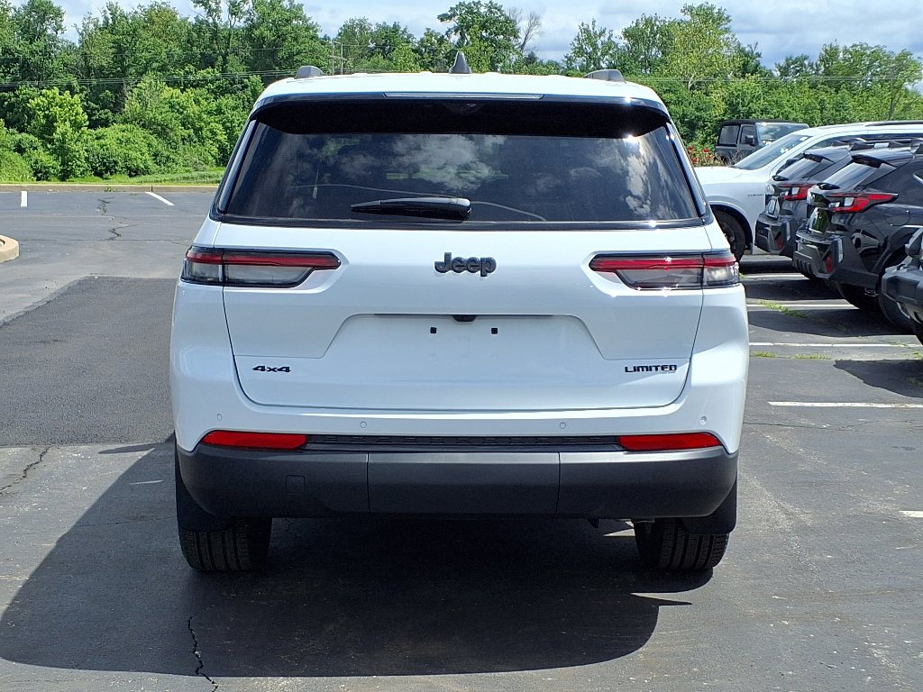 2025 Jeep Grand Cherokee Limited photo 19