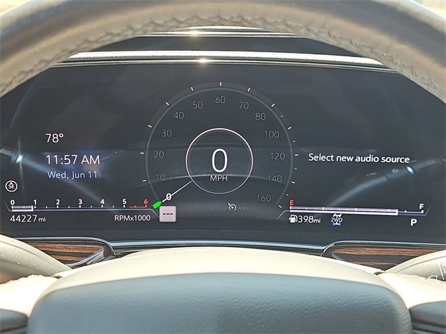 2023 Cadillac Escalade ESV Luxury photo 2