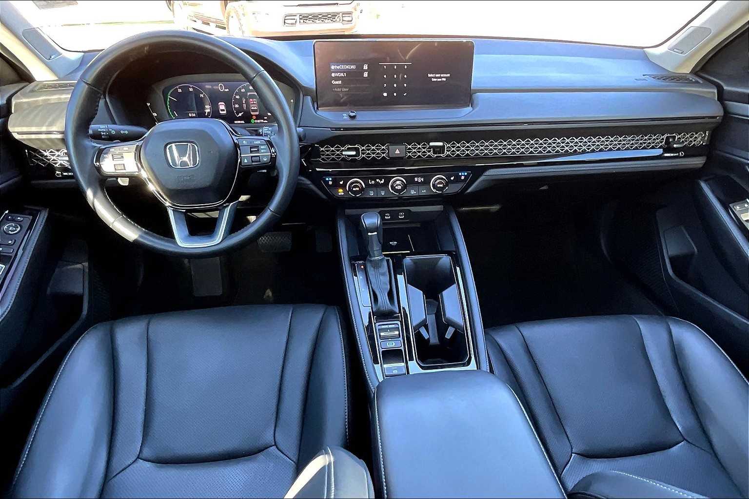 2024 Honda Accord Hybrid Touring photo 13