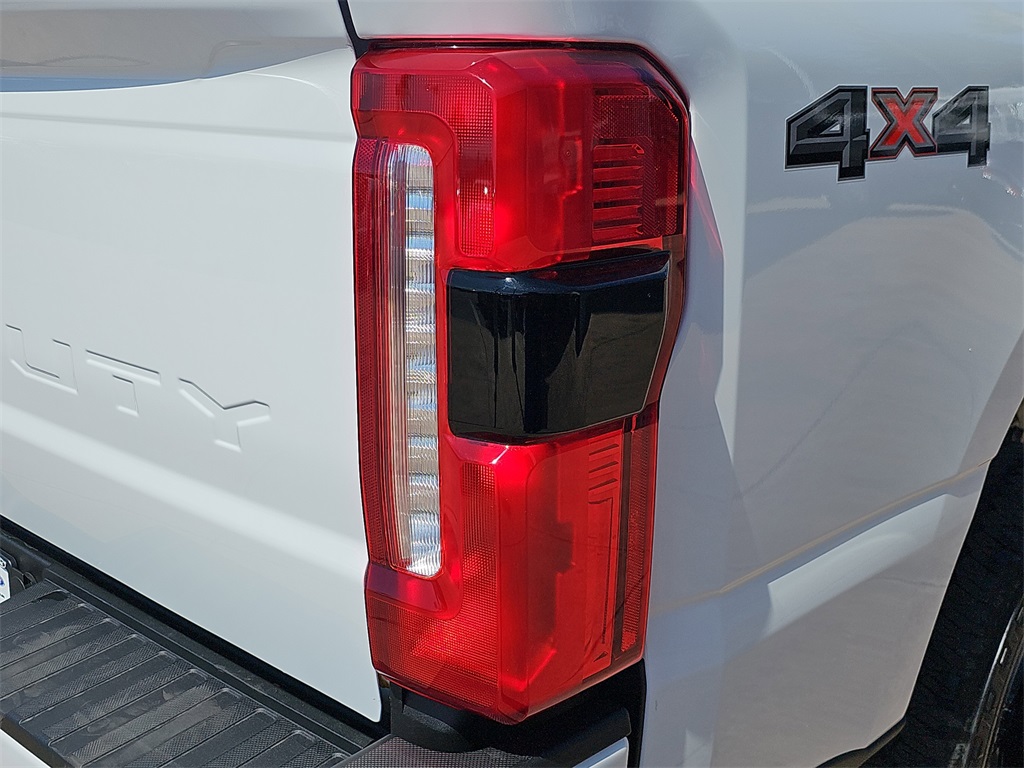 2025 Ford F-350 XL photo 39