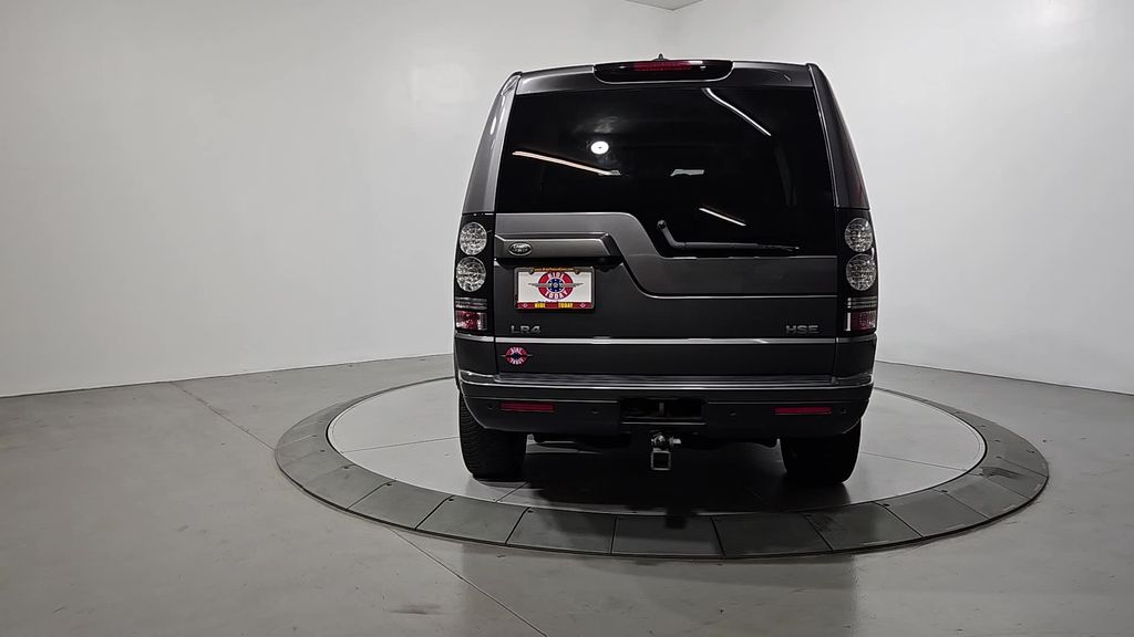 2016 Land Rover LR4 HSE photo 4
