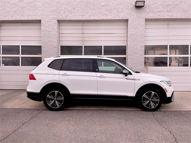 2024 Volkswagen Tiguan Wolfsburg Edition's photo