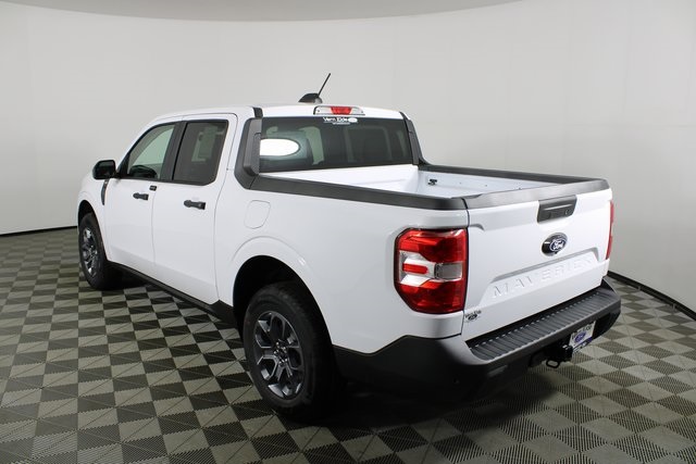 2025 Ford Maverick XLT photo 2