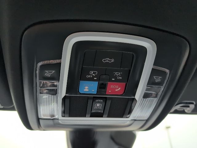 2026 Ram 1500 Laramie photo 16