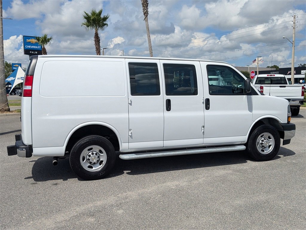 2024 Chevrolet Express Cargo 2500 Work Van photo 3