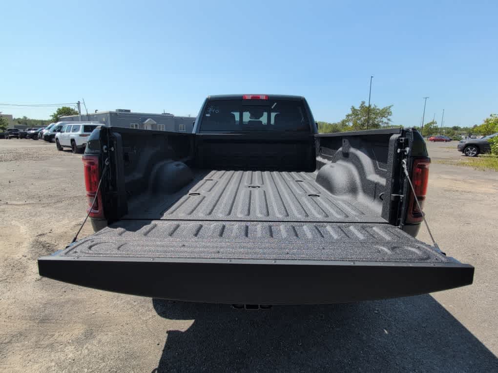 2025 Ram 2500 Tradesman photo 8