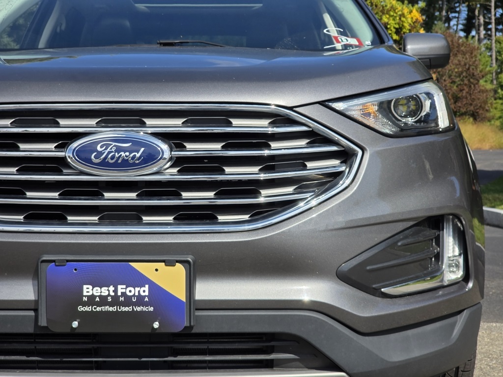 2022 Ford Edge SEL photo 3