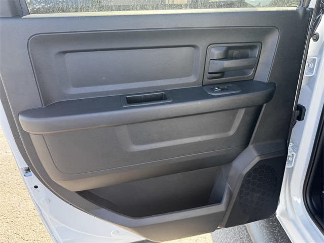 2026 Ram 3500 Tradesman photo 17