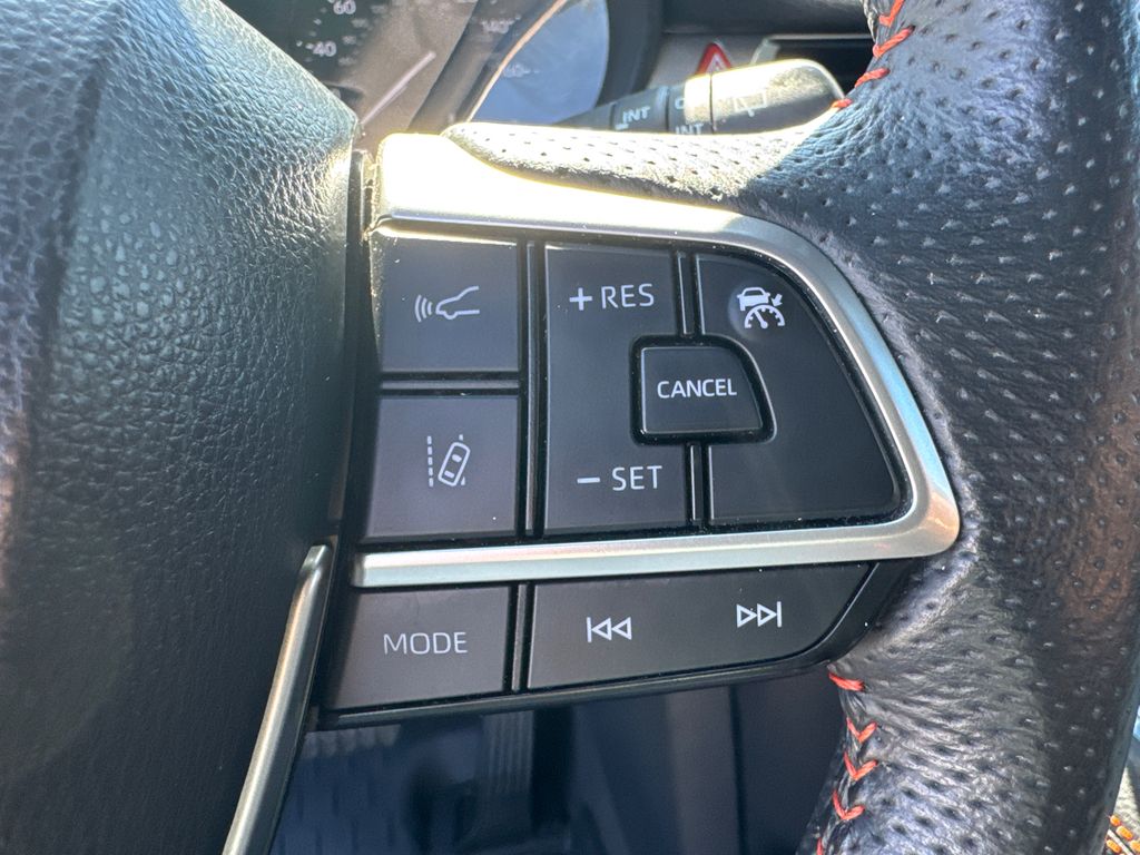 2023 Toyota Sienna XSE photo 25