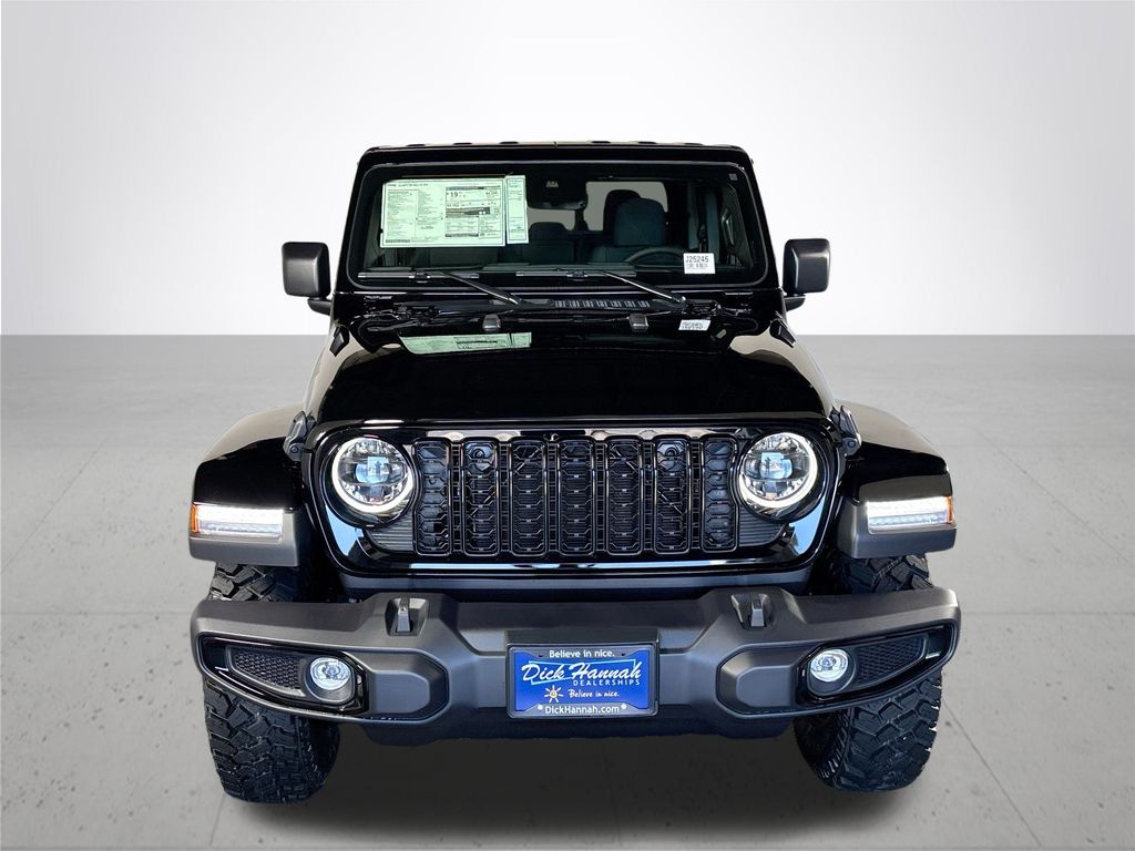 2025 Jeep Gladiator Willys photo 3