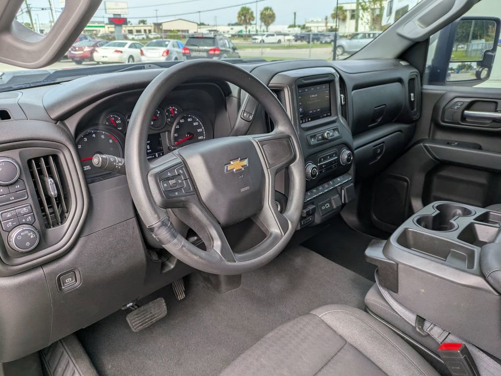 2024 Chevrolet Silverado 2500HD Custom photo 11