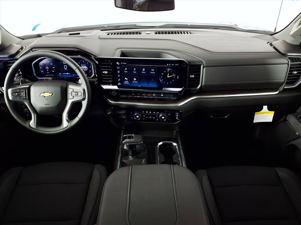 2026 Chevrolet Silverado 1500 LT photo 3